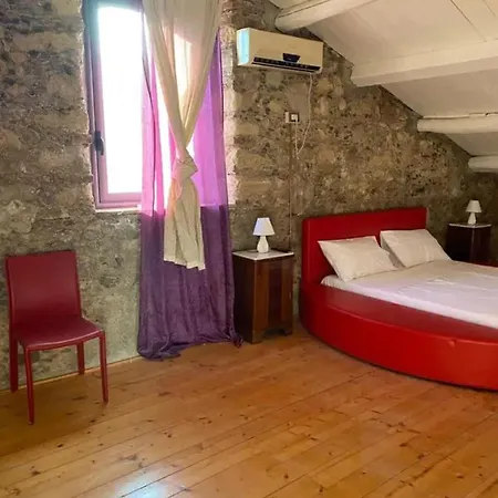 Modern Studio With Mountain View In Marano Marchesato, 60 M² Apartamento